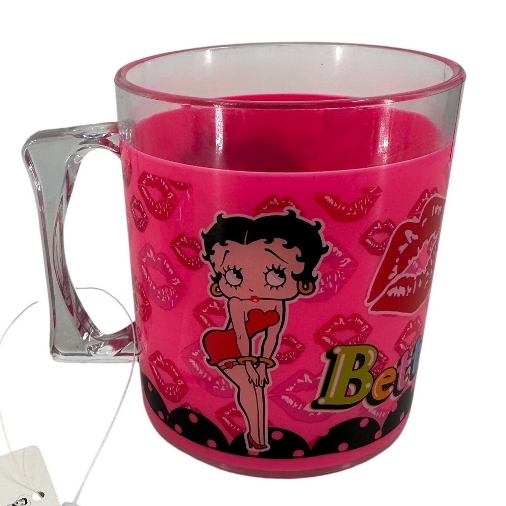 Betty Boop Pink Plastic Mug 2008 King Features Syndicate Lips Print 67140 New